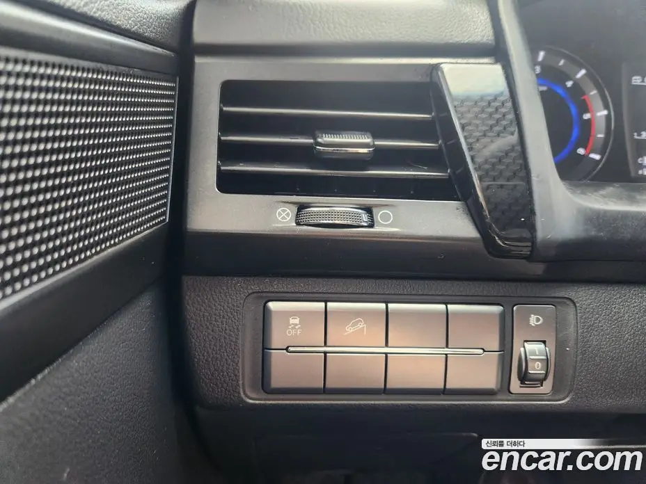 SsangYong Rexton 2020 2.2 автомат (гидро), фото 15