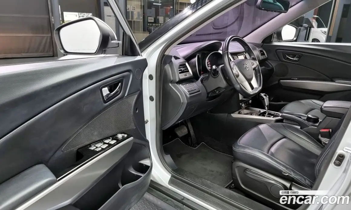 SsangYong TIBOLI 2016 1.6 автомат (гидро), фото 11