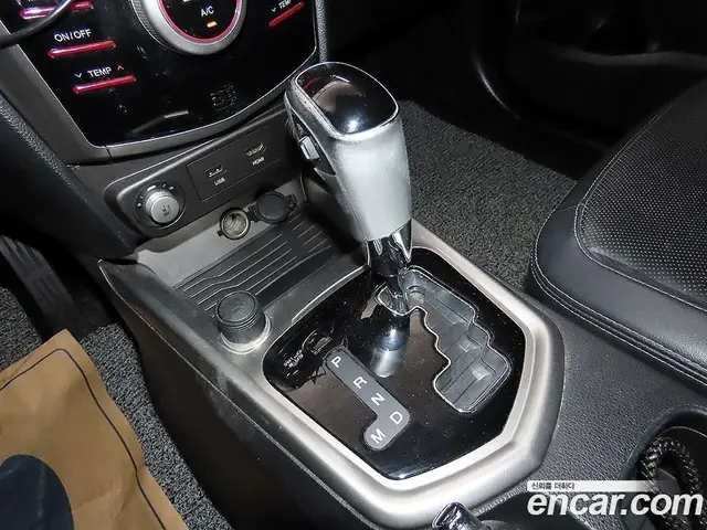 SsangYong TIBOLI 2016 1.6 автомат (гидро), миниатюра 12