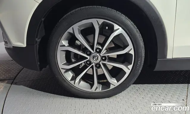 SsangYong TIBOLI 2016 1.6 автомат (гидро), миниатюра 5