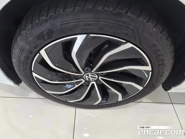 Volkswagen Golf 2023 2.0 автомат (гидро), миниатюра 5 Volkswagen Golf 2023 2.0 автомат (гидро), миниатюра 5