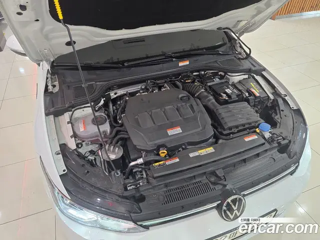 Volkswagen Golf 2023 2.0 автомат (гидро), миниатюра 6 Volkswagen Golf 2023 2.0 автомат (гидро), миниатюра 6