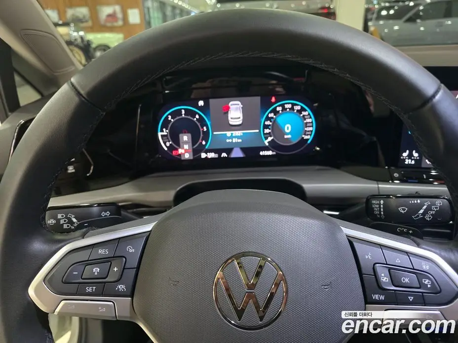 Volkswagen Golf 2023 2.0 автомат (гидро), фото 8 Volkswagen Golf 2023 2.0 автомат (гидро), фото 8