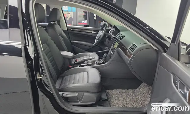 Volkswagen Passat 2015 1.8 автомат (гидро), миниатюра 11
