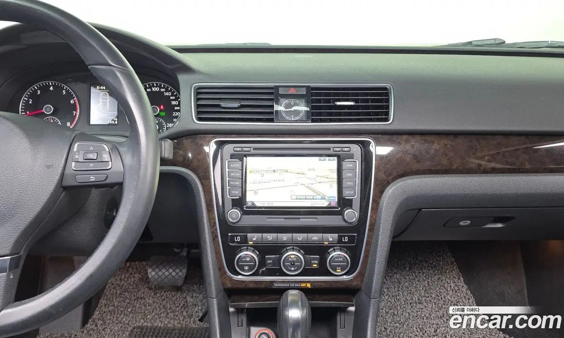 Volkswagen Passat 2015 1.8 автомат (гидро), фото 14
