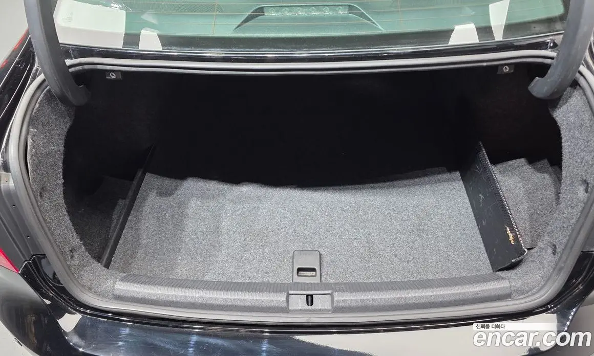 Volkswagen Passat 2015 1.8 автомат (гидро), фото 20