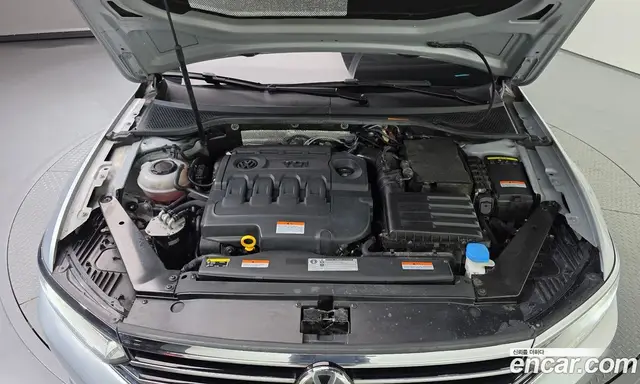 Volkswagen Passat 2018 2.0 автомат (гидро), миниатюра 6
