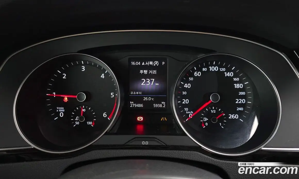 Volkswagen Passat 2018 2.0 автомат (гидро), фото 8
