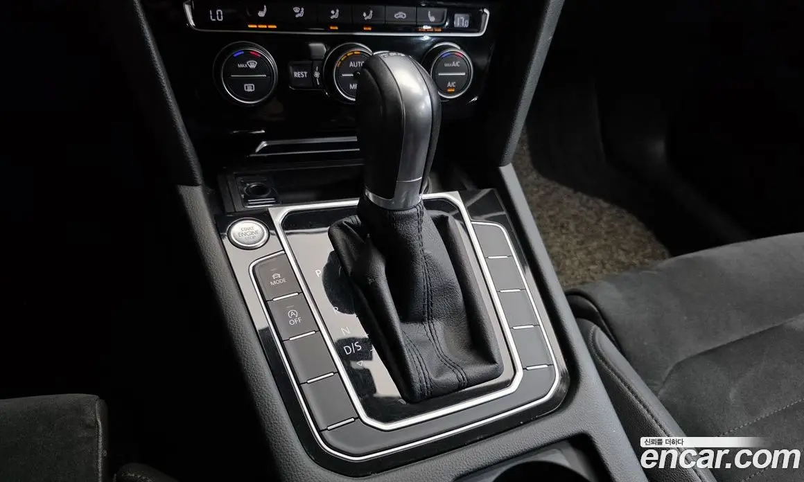 Volkswagen Passat 2018 2.0 автомат (гидро), фото 9