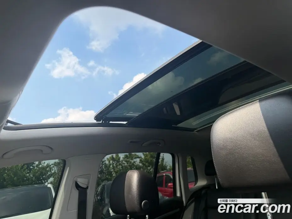 Volkswagen Tiguan 2013 2.0 автомат (гидро), фото 17 Volkswagen Tiguan 2013 2.0 автомат (гидро), фото 17