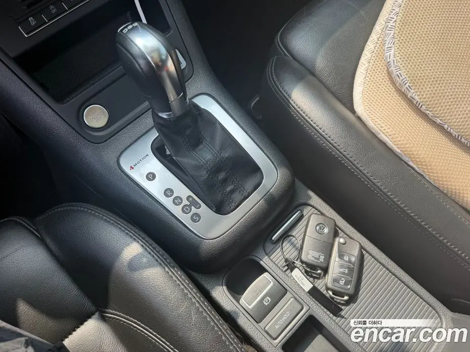 Volkswagen Tiguan 2013 2.0 автомат (гидро), фото 8 Volkswagen Tiguan 2013 2.0 автомат (гидро), фото 8