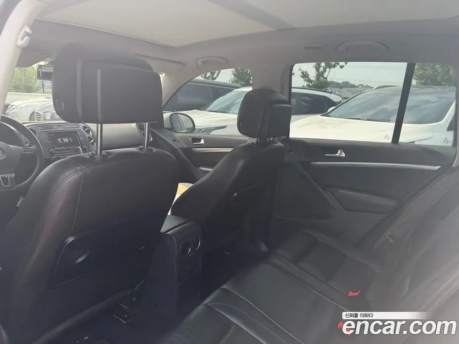 Volkswagen Tiguan 2013 2.0 автомат (гидро), фото 10 Volkswagen Tiguan 2013 2.0 автомат (гидро), фото 10