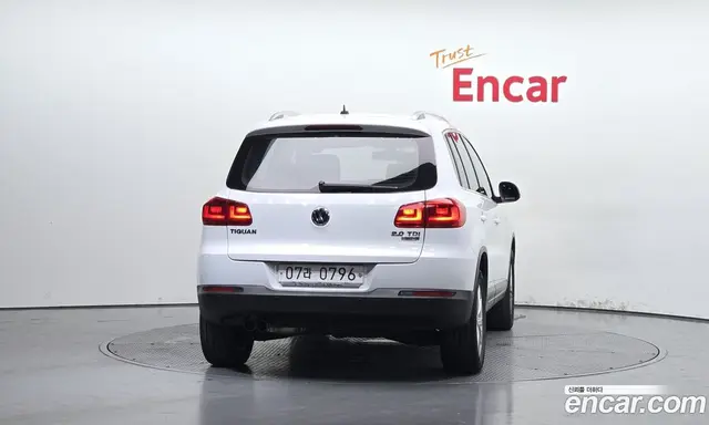 Volkswagen Tiguan 2015 2.0 автомат (гидро), миниатюра 4 Volkswagen Tiguan 2015 2.0 автомат (гидро), миниатюра 4