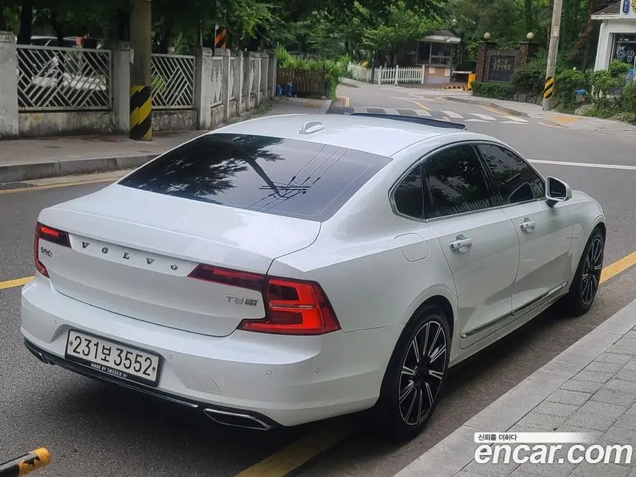 Volvo S90 2019 2.0 автомат (гидро), фото 6 Volvo S90 2019 2.0 автомат (гидро), фото 6
