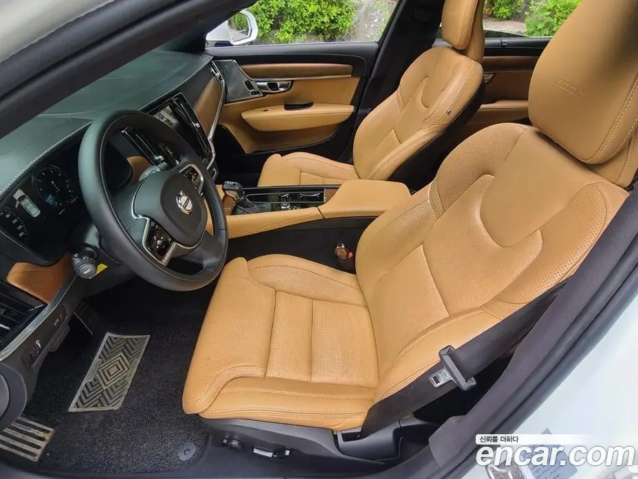 Volvo S90 2019 2.0 автомат (гидро), фото 10 Volvo S90 2019 2.0 автомат (гидро), фото 10