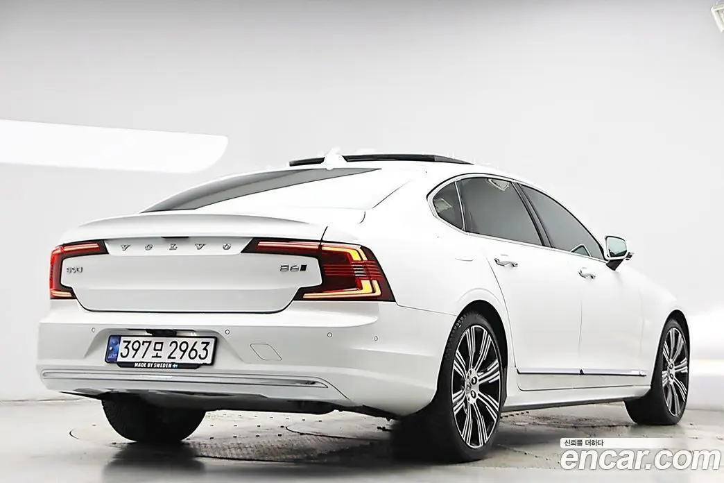Volvo S90 2021 2.0 автомат (гидро), фото 4 Volvo S90 2021 2.0 автомат (гидро), фото 4