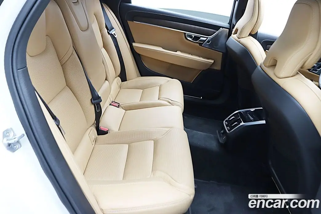 Volvo S90 2021 2.0 автомат (гидро), фото 9 Volvo S90 2021 2.0 автомат (гидро), фото 9