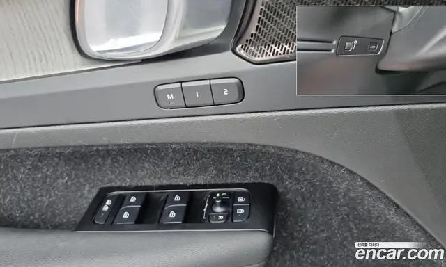 Volvo XC40 2021 2.0 автомат (гидро), миниатюра 3 Volvo XC40 2021 2.0 автомат (гидро), миниатюра 3