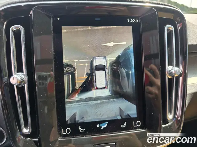 Volvo XC40 2021 2.0 автомат (гидро), миниатюра 4 Volvo XC40 2021 2.0 автомат (гидро), миниатюра 4