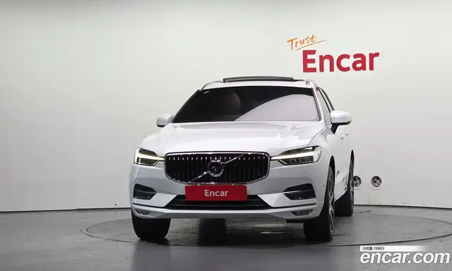 Volvo XC60 2018 2.0 автомат (гидро), миниатюра 3
