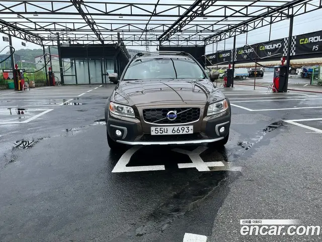 Volvo XC70 2014 2.4 автомат (гидро), миниатюра 3 Volvo XC70 2014 2.4 автомат (гидро), миниатюра 3