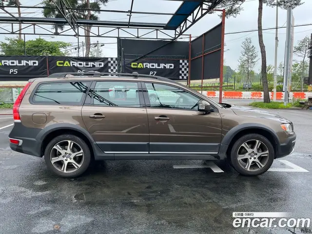Volvo XC70 2014 2.4 автомат (гидро), миниатюра 5 Volvo XC70 2014 2.4 автомат (гидро), миниатюра 5