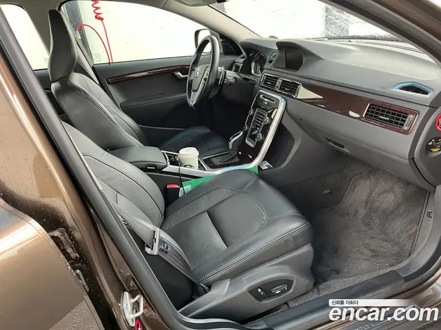 Volvo XC70 2014 2.4 автомат (гидро), миниатюра 7 Volvo XC70 2014 2.4 автомат (гидро), миниатюра 7