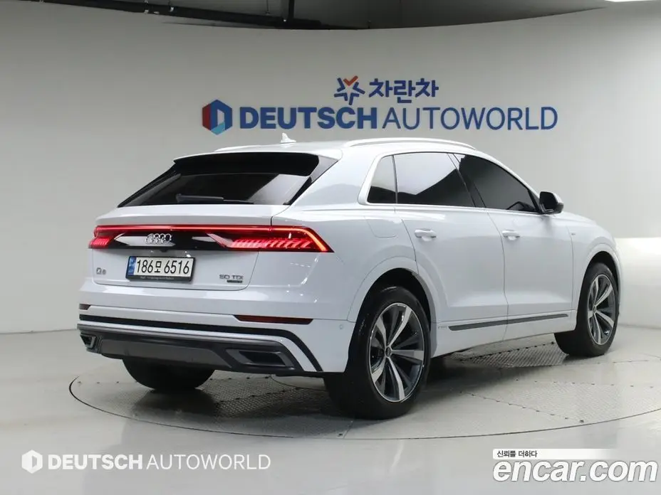 Audi Q8 2021 3.0 автомат (гидро), фото 2 Audi Q8 2021 3.0 автомат (гидро), фото 2