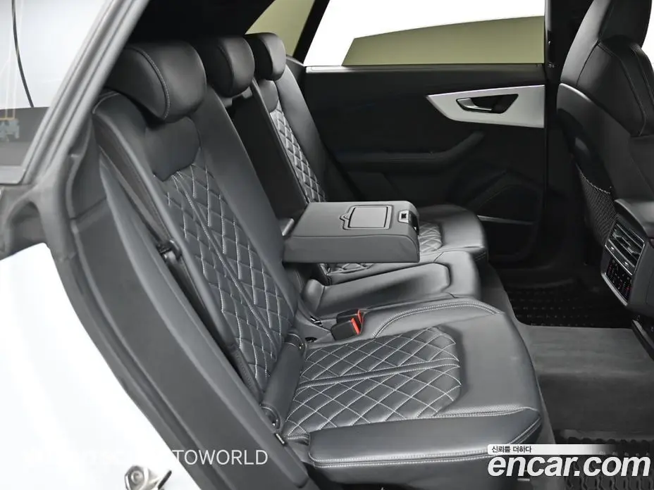 Audi Q8 2021 3.0 автомат (гидро), фото 12 Audi Q8 2021 3.0 автомат (гидро), фото 12