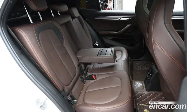 BMW X2 2022 2.0 автомат (гидро), миниатюра 12