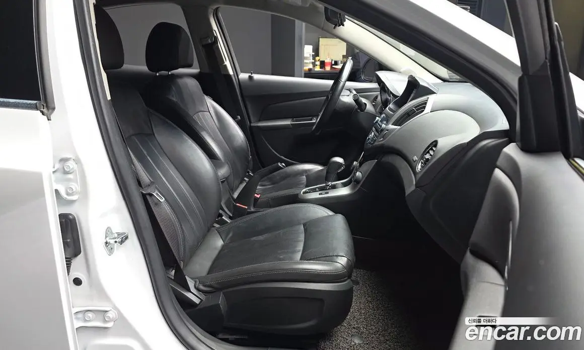 Chevrolet Cruze 2015 1.8 автомат (гидро), фото 11