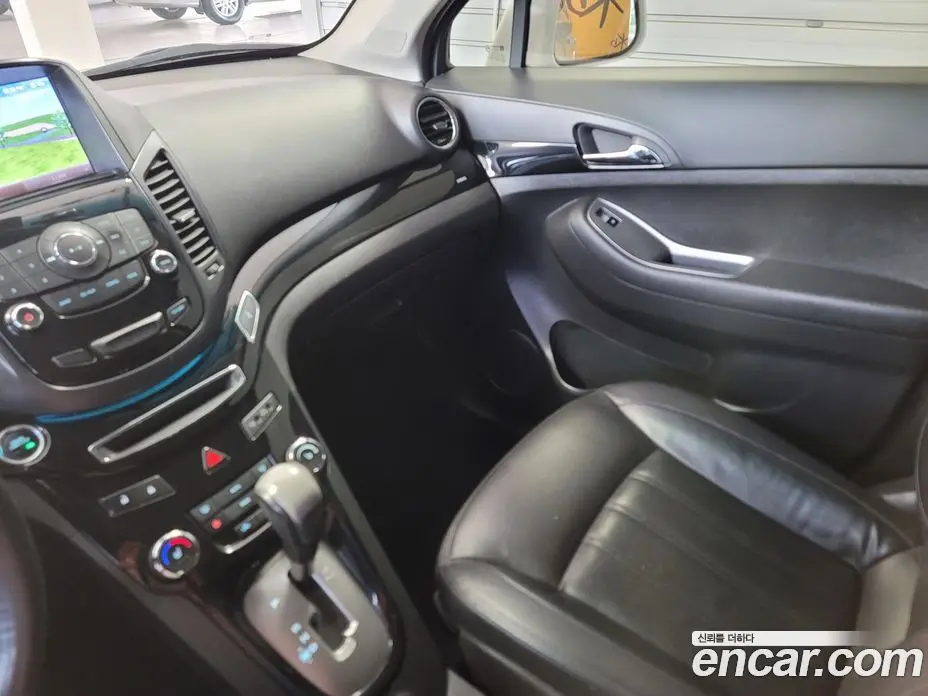 Chevrolet Orlando 2011 2.0 автомат (гидро), фото 16