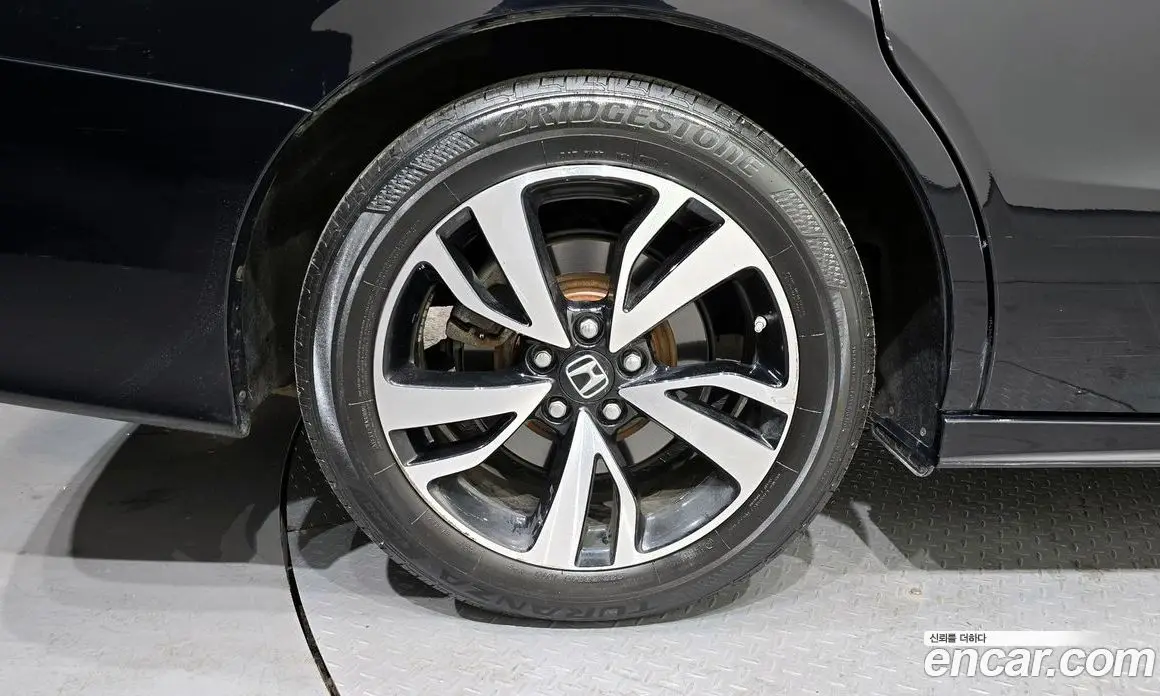 Honda Odyssey 2019 3.5 автомат (гидро), фото 5 Honda Odyssey 2019 3.5 автомат (гидро), фото 5