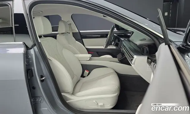 Hyundai Grandeur 2023 1.6 автомат (гидро), миниатюра 11