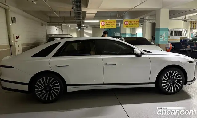 Hyundai Grandeur 2026 1.6 автомат (гидро), миниатюра 5