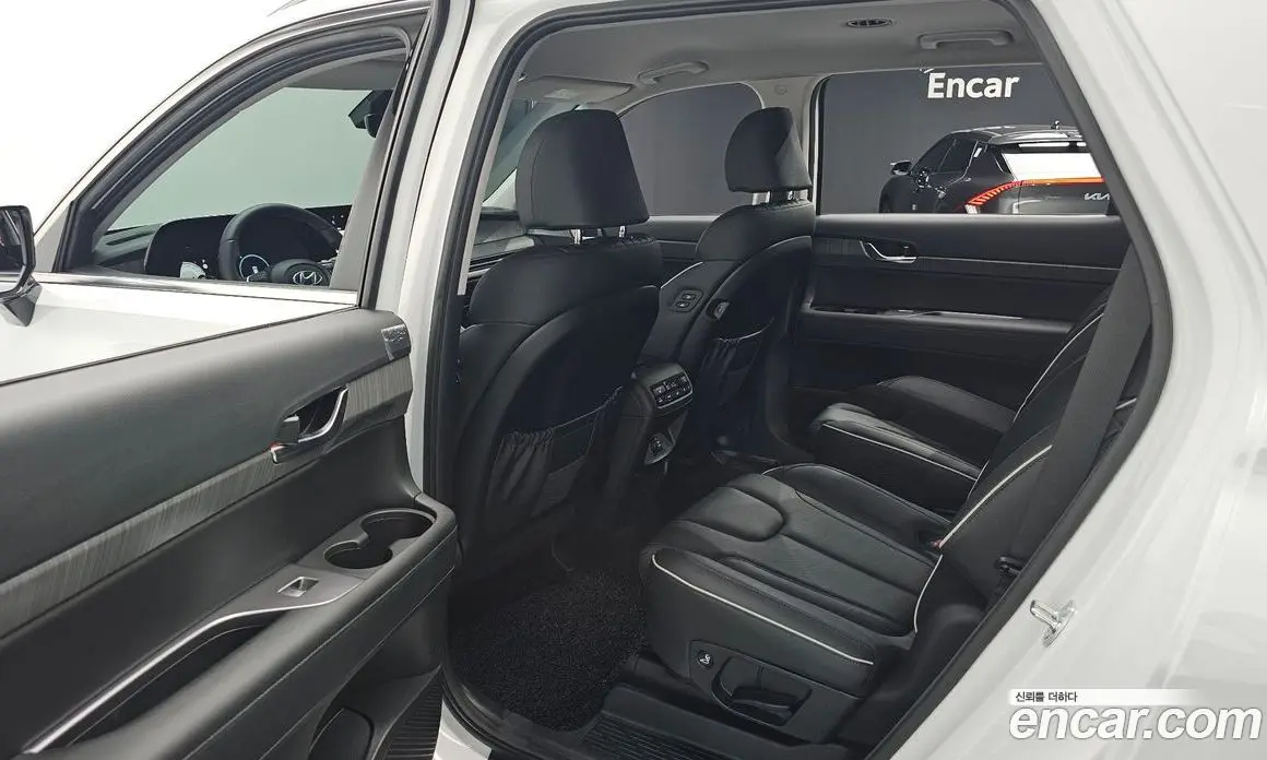 Hyundai Palisade 2023 3.8 автомат (гидро), фото 12