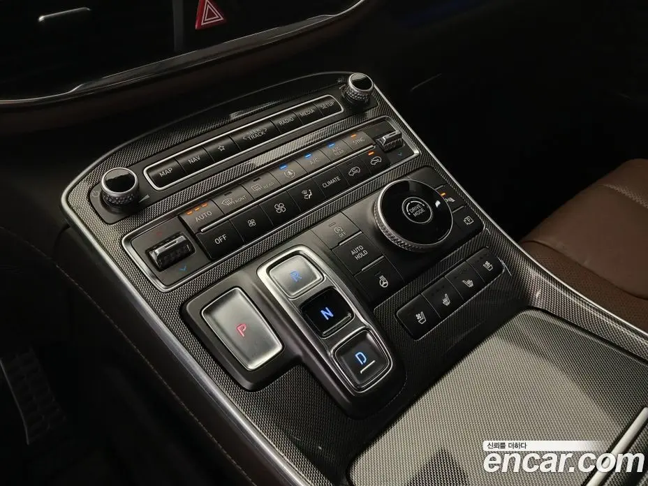 Hyundai Santa Fe 2023 2.5 автомат (гидро), фото 13