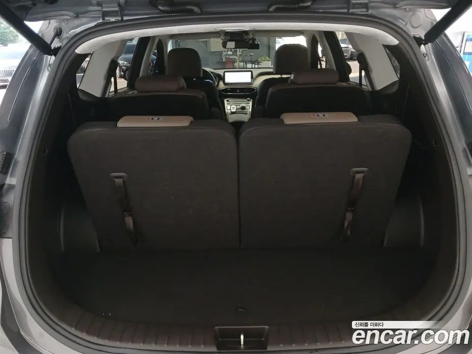 Hyundai Santa Fe 2023 2.5 автомат (гидро), фото 17