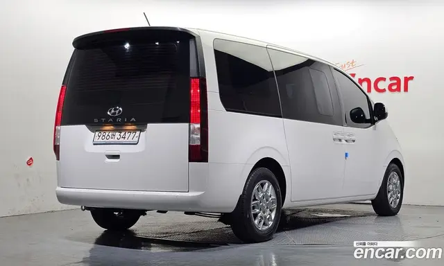Hyundai Staria 2023 3.5 автомат (гидро), миниатюра 2