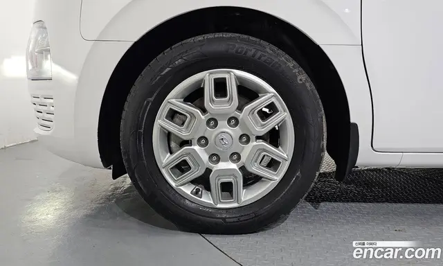 Hyundai Staria 2023 3.5 автомат (гидро), миниатюра 5