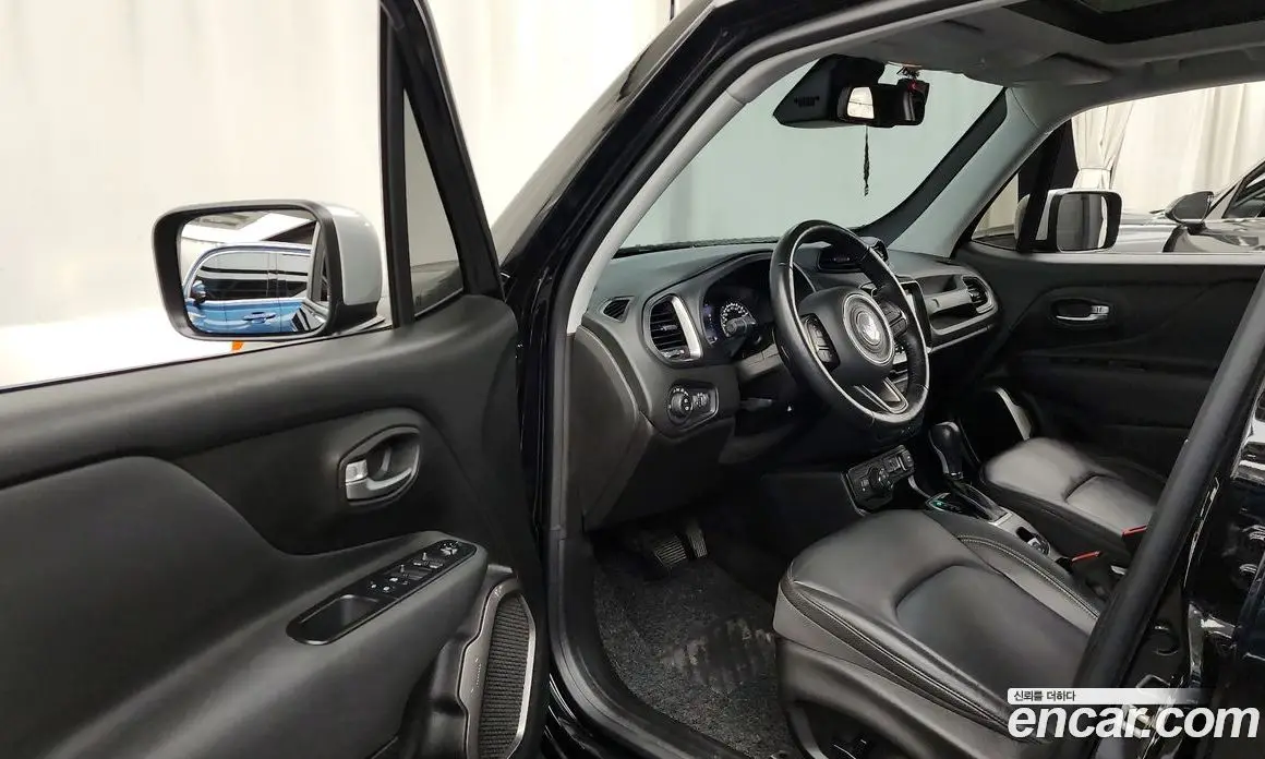 Jeep Renegade 2018 2.0 автомат (гидро), фото 10 Jeep Renegade 2018 2.0 автомат (гидро), фото 10