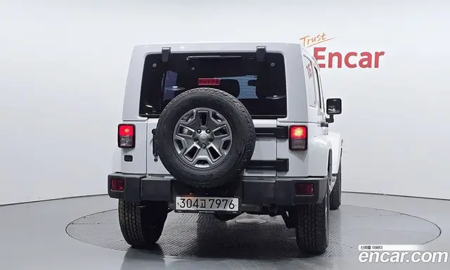 Jeep Wrangler 2016 3.6 автомат (гидро), миниатюра 4 Jeep Wrangler 2016 3.6 автомат (гидро), миниатюра 4