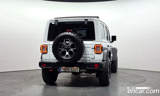 Jeep Wrangler 2021 2.0 автомат (гидро), миниатюра 4