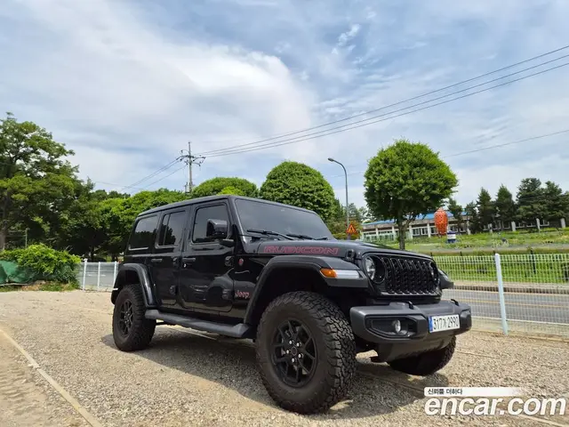 Jeep Wrangler 2025 2.0 автомат (гидро), миниатюра 3