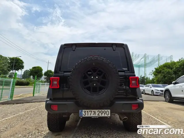 Jeep Wrangler 2025 2.0 автомат (гидро), миниатюра 4