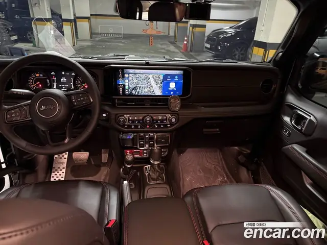 Jeep Wrangler 2025 2.0 автомат (гидро), миниатюра 6