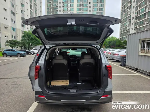 Kia Carnival 2026 1.6 автомат (гидро), миниатюра 12