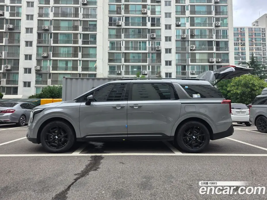 Kia Carnival 2026 1.6 автомат (гидро), фото 3