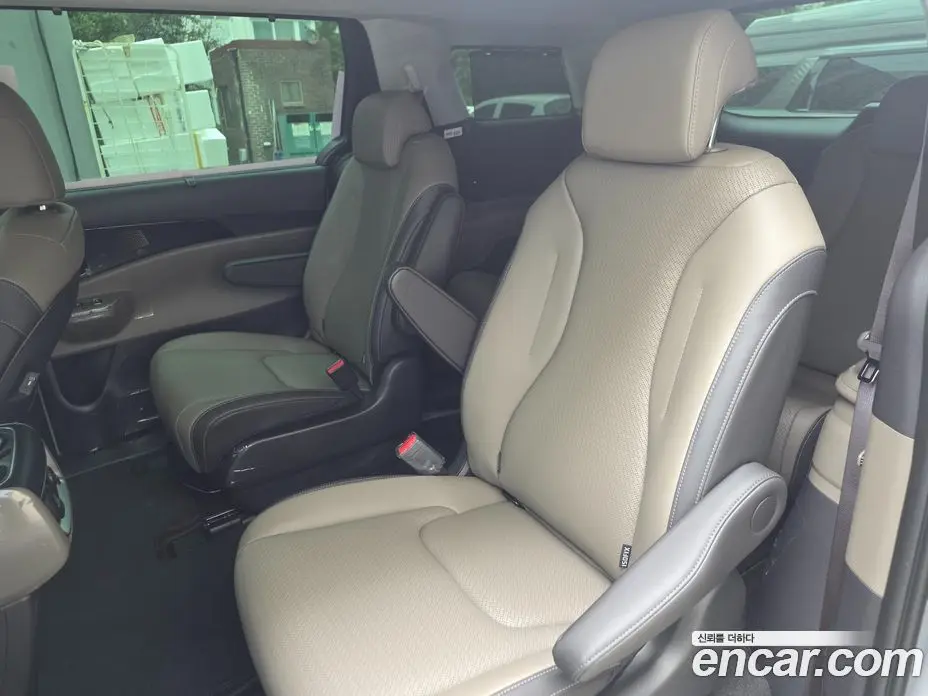Kia Carnival 2026 1.6 автомат (гидро), фото 6