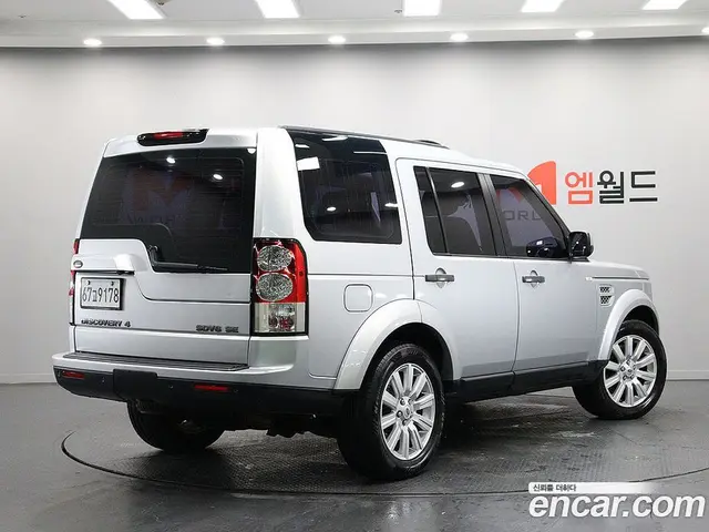 Land Rover Discovery 2013 3.0 автомат (гидро), миниатюра 3 Land Rover Discovery 2013 3.0 автомат (гидро), миниатюра 3